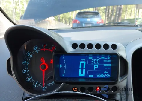 2016 Chevrolet Sonic Lt Auto из США, поврежденный, VIN 1G1JC6SB5G4183663